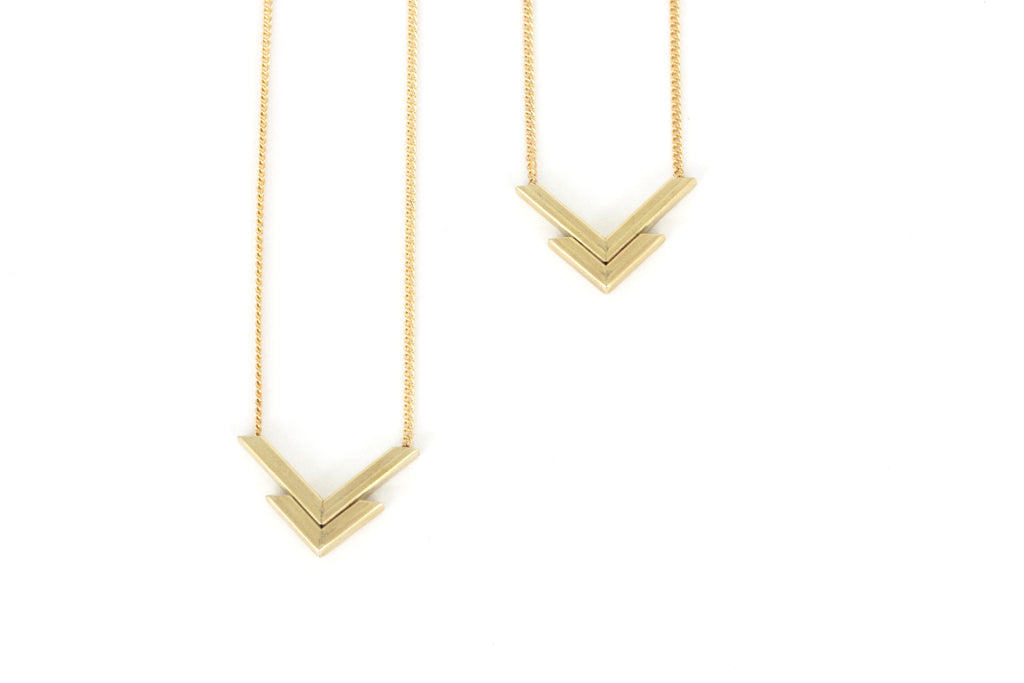 Louis Vuitton Essential V Pendant Necklace - Brass Pendant Necklace,  Necklaces - LOU881648 | The RealReal